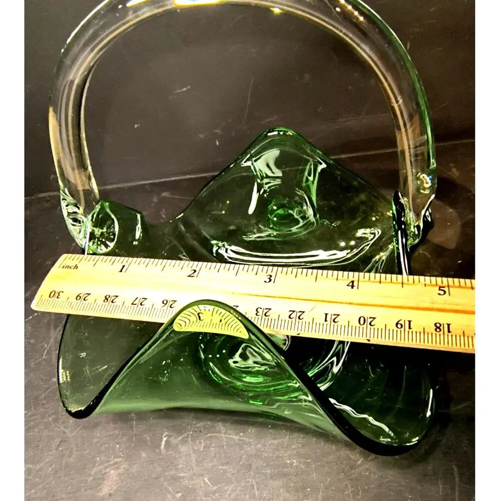 1992. Vintage MCM Viking Epic Green Glass Art Glass Vase Hand Formed Basket